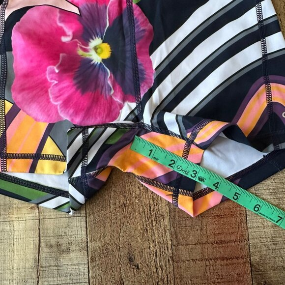 Adidas Womens Size 2 Climalite Floral Burst Shorts Athletic Techfit in Blue Pink - Picture 4 of 9